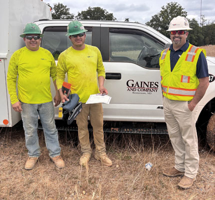 Maryland Pipe Layer Eduardo Leon Leads Crew to Safer Work