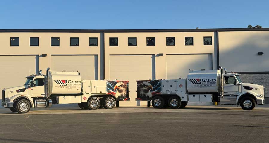 Peterbuilt Fuel & Lube Trucks